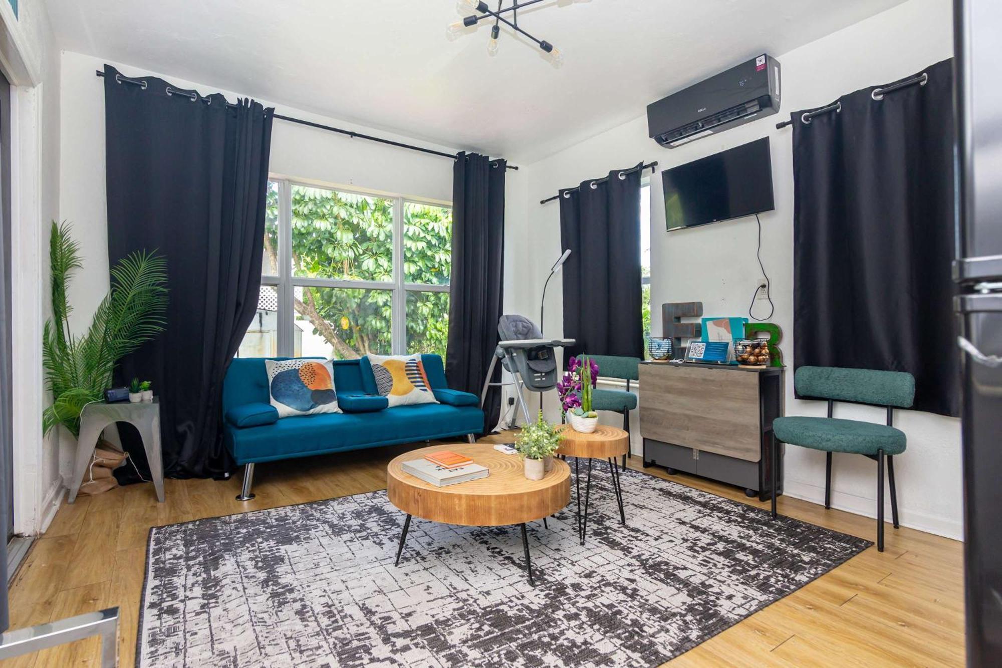 Serene Cottage Retreat, Ideal For Couples & Solo Miami Eksteriør bilde