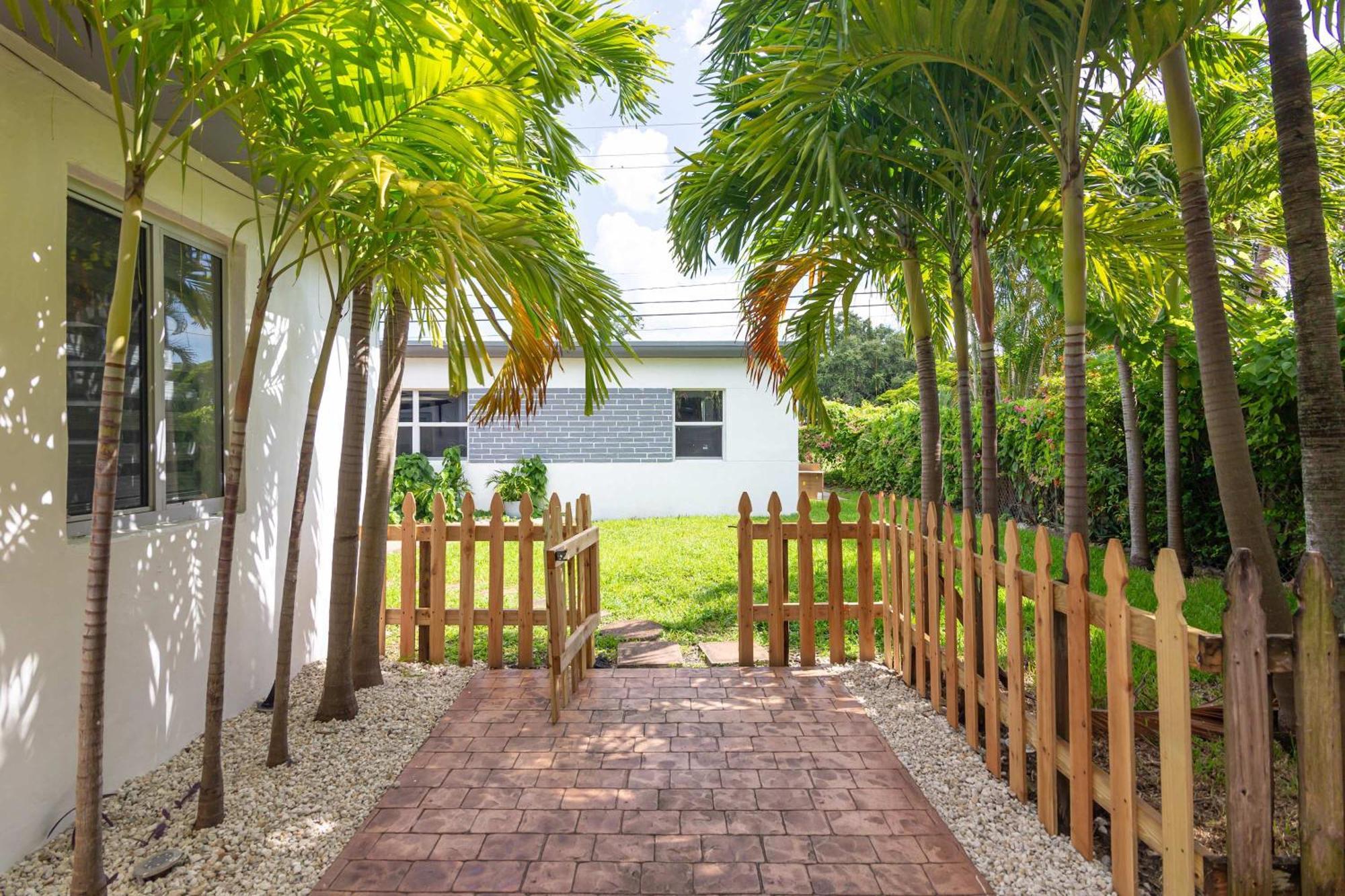 Serene Cottage Retreat, Ideal For Couples & Solo Miami Eksteriør bilde