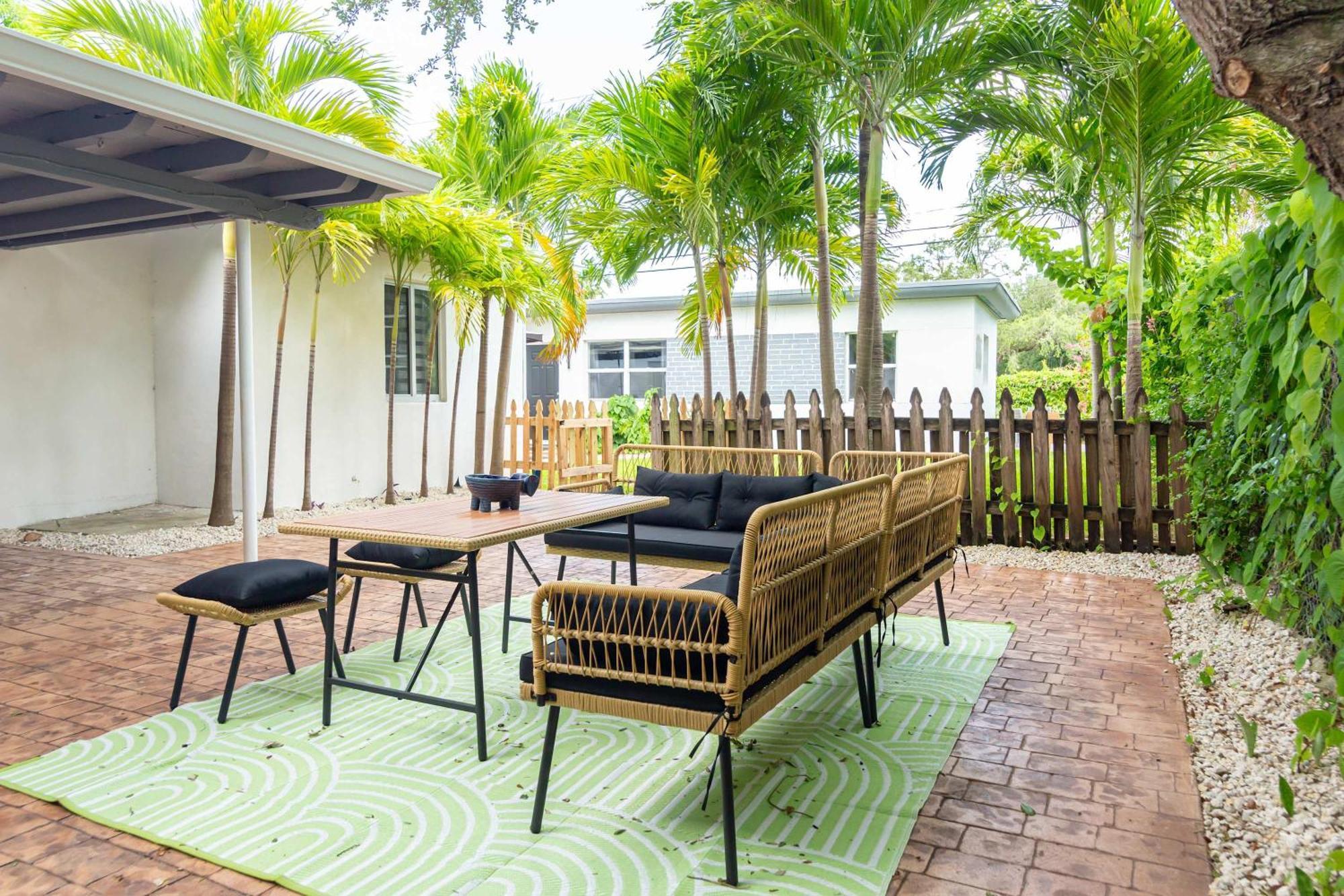 Serene Cottage Retreat, Ideal For Couples & Solo Miami Eksteriør bilde
